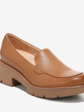 Womens Naturalizer Cabaret Lug Sole Loafers Size 10